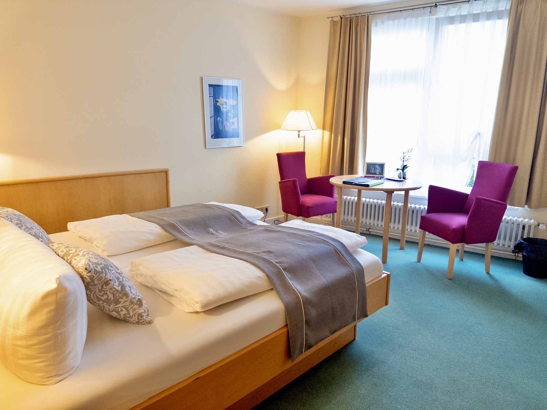 Doppelzimmer mit Sitzgruppe